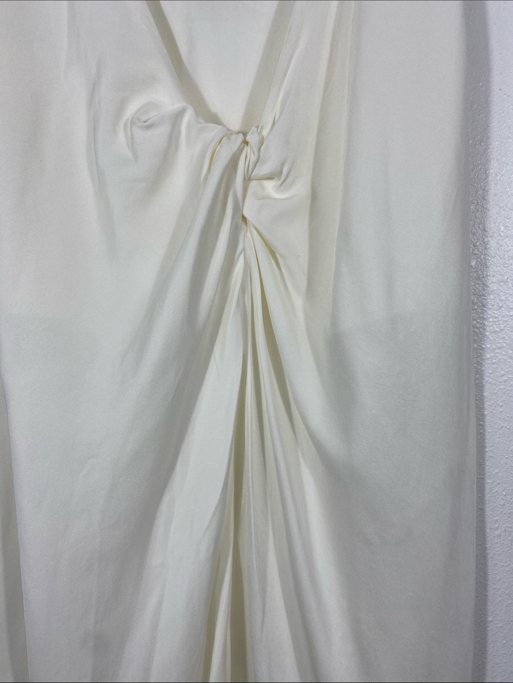 The Nkc Store Sleeveless V-Neck Satin Twist Midi Dress Cream One Size — image 7 of 8